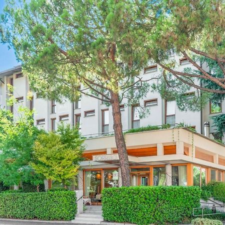 Albergo Sorriso Boario Terme エクステリア 写真